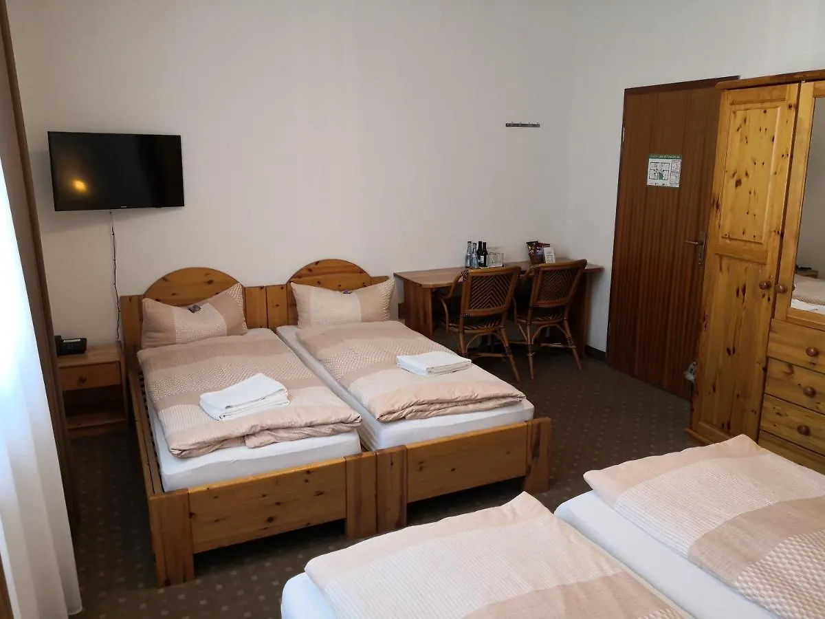 Pension Am Heusteig Stuttgart 3*,