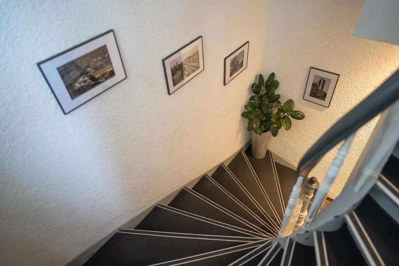 *** Affittacamere Pension Am Heusteig Stoccarda Germania