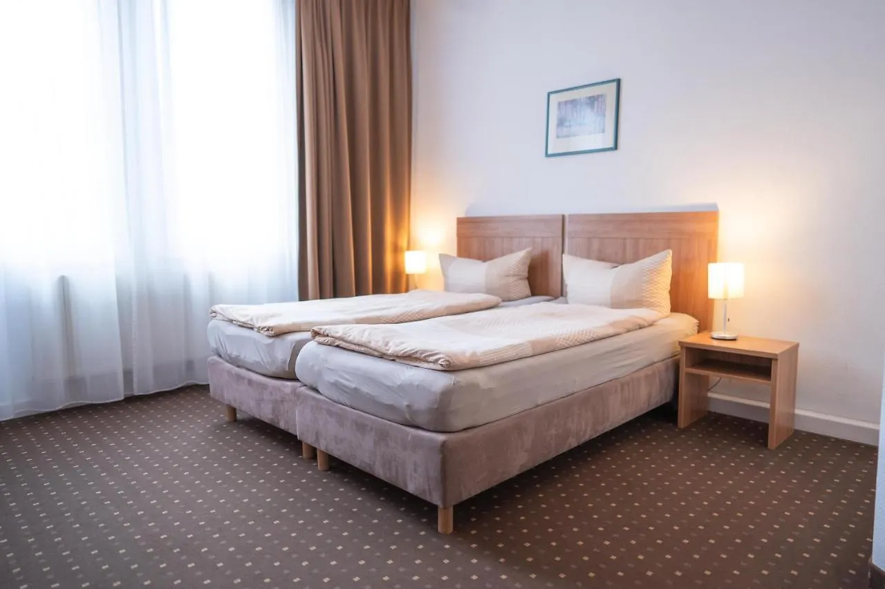 Pension Am Heusteig Stoccarda 3*,