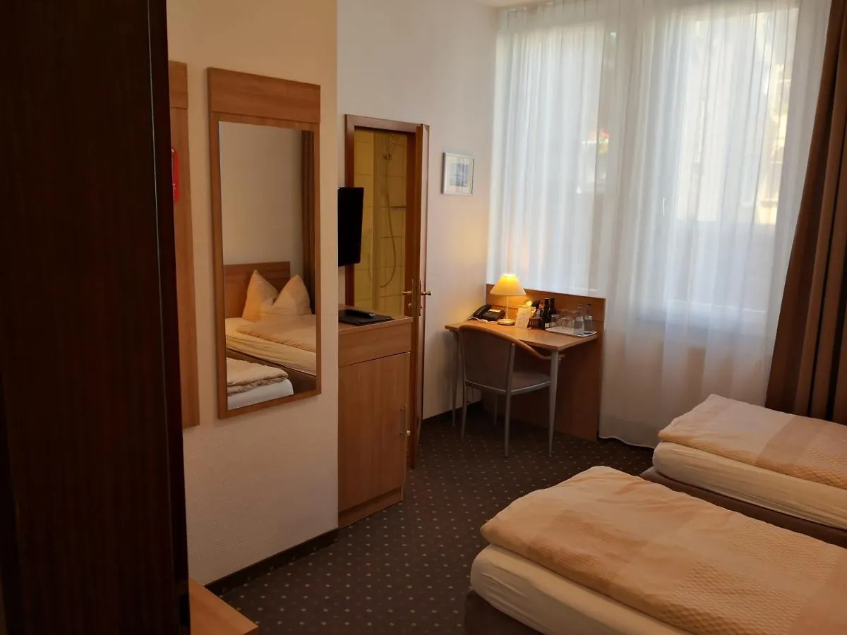 Pension Am Heusteig Stuttgart 3*,  Germany