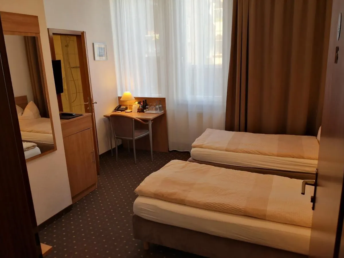 Pension Am Heusteig Stuttgart 3*,  Germany