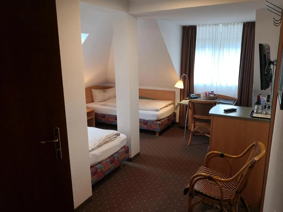 Pension Am Heusteig Stuttgart 3*,